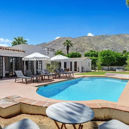 Famous Movie Colony Estate- Casa De Amigos Estate- Ultra Luxe, Pool, Spa, Firepit 4Bd, 3.5Bth